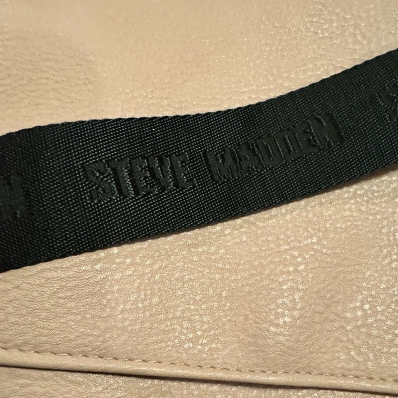 STEVE MADDEN Faux Leather Pink Quilted Crossbody Bag Purse Fashion - Picture 12 of 15